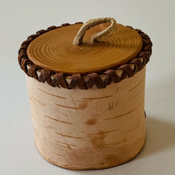 Handcrafted tree bark jar - Picture 7 of 9